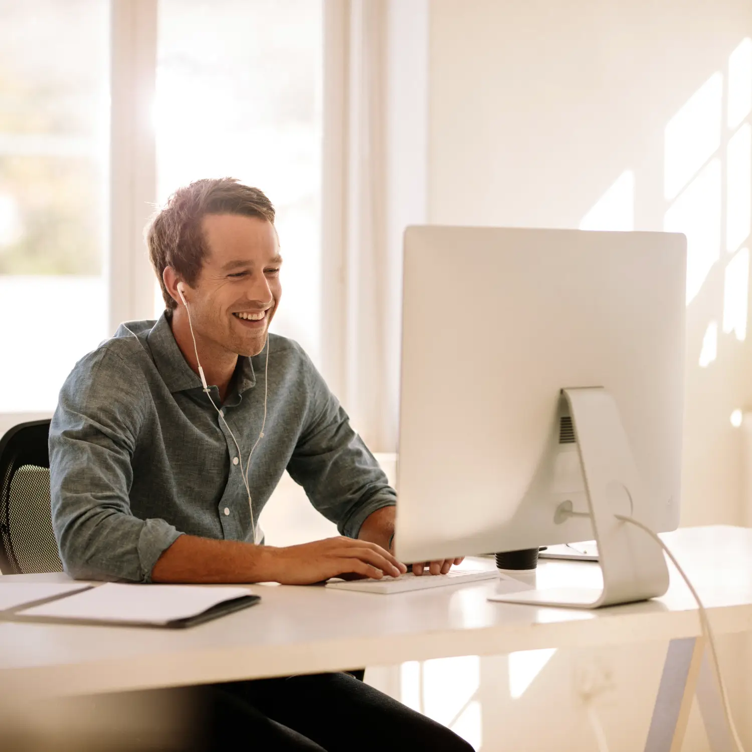 Home Office — konzentriert arbeiten bei frischer Luft