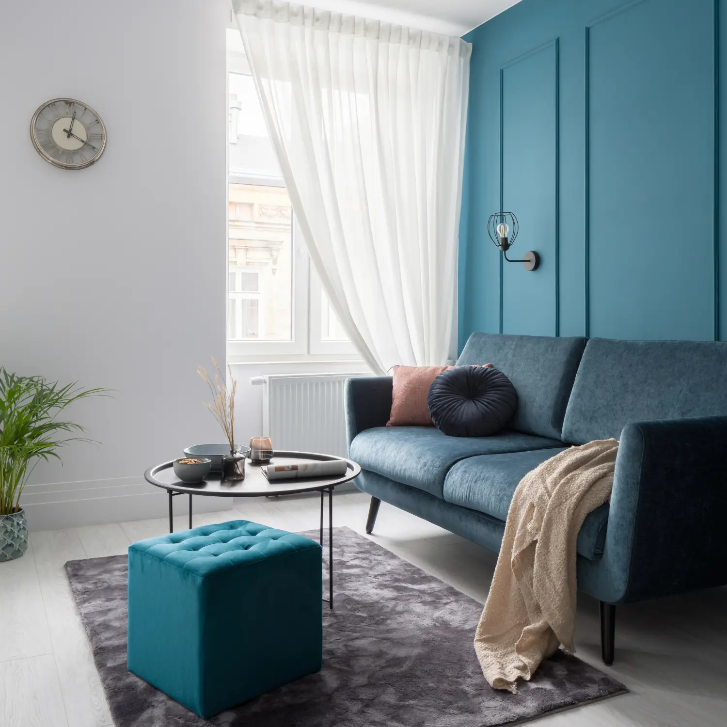Helles Wohnzimmer — kontinuierliche Frischluft mit PRANA
